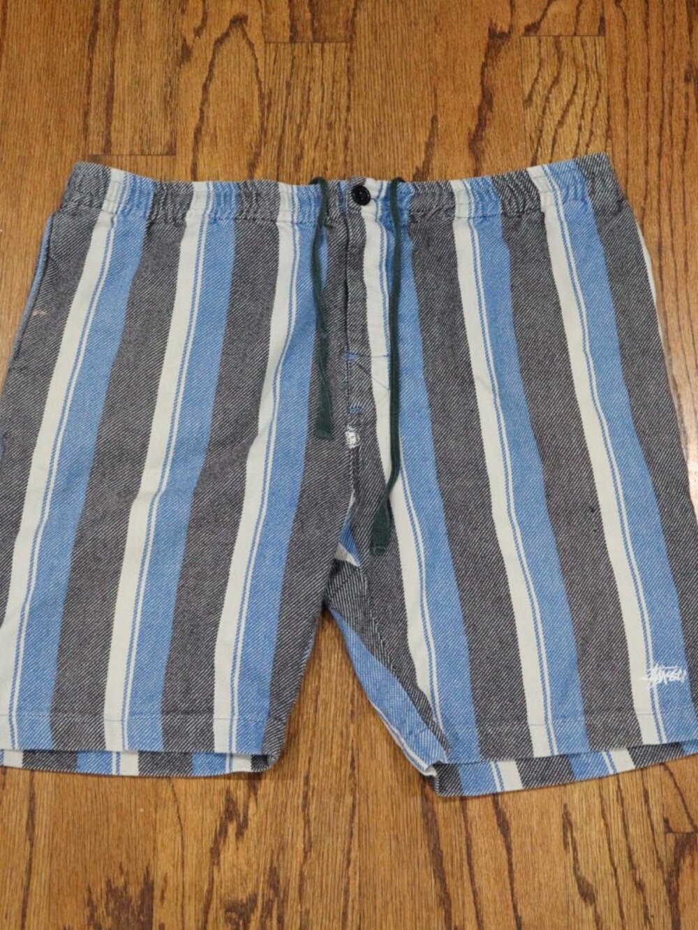Stussy Shorts Beach style y2k vintage stussy skater size Large shorts See photos
